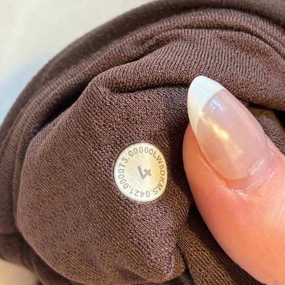 Lululemon groove pants in French press - Picture 3 of 3